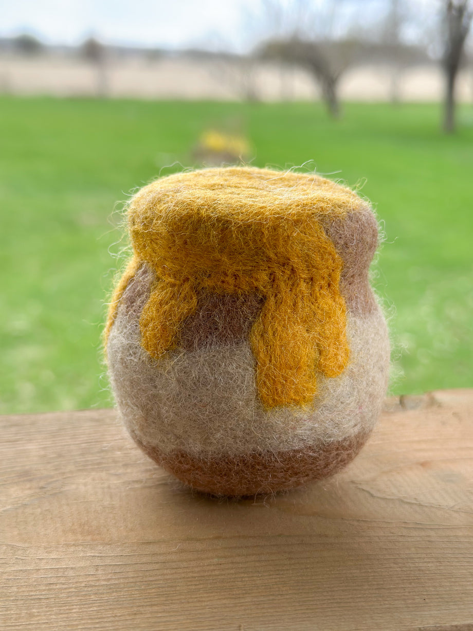 Felt Honey Pot – Sewing Seeds Play - Main Image